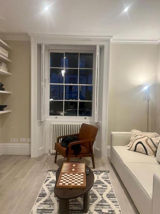 New Flat In Holland Park Διαμέρισμα Λονδίνο Εξωτερικό φωτογραφία